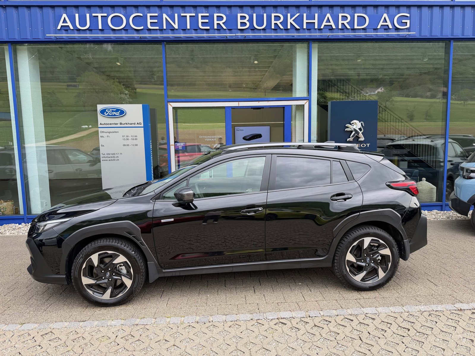 SUBARU Crosstrek 2.0i e-Boxer Luxury