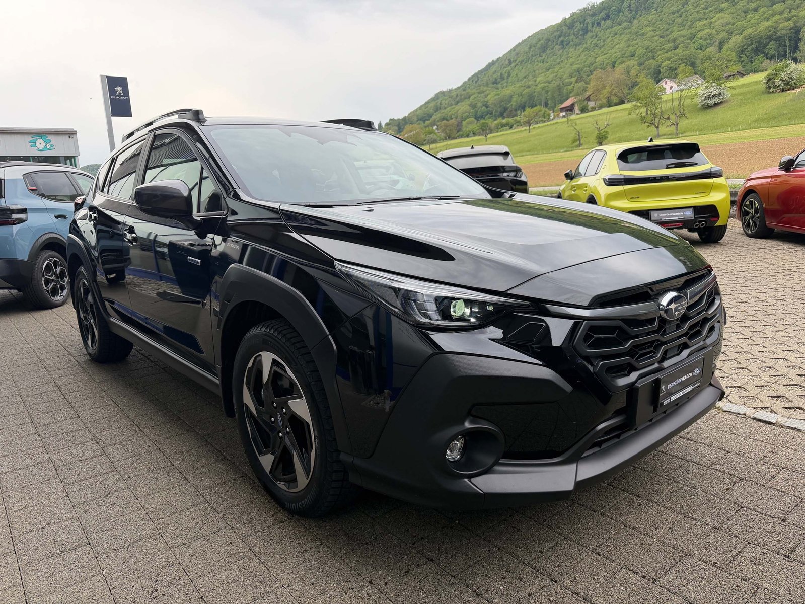 SUBARU Crosstrek 2.0i e-Boxer Luxury, Hybride Léger Essence/Électricité, Occasion / Utilisé, Automatique - 3