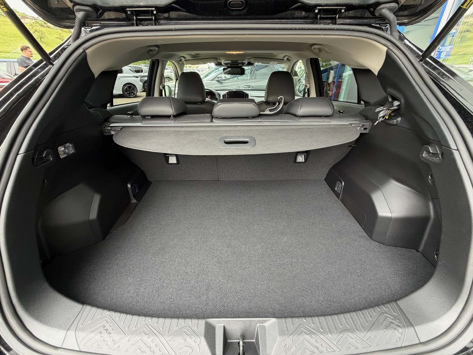 SUBARU Crosstrek 2.0i e-Boxer Luxury, Hybride Léger Essence/Électricité, Occasion / Utilisé, Automatique - 6