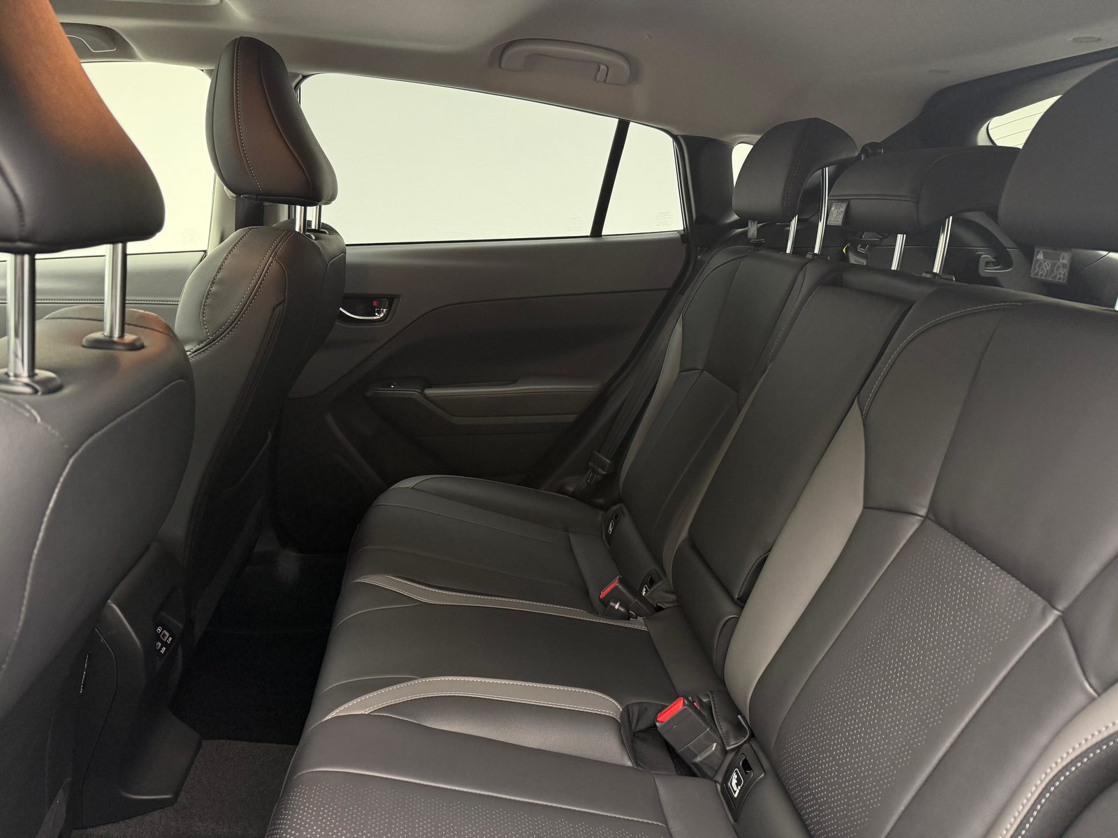 SUBARU Crosstrek 2.0i e-Boxer Luxury, Mild-Hybrid Petrol/Electric, Second hand / Used, Automatic - 7