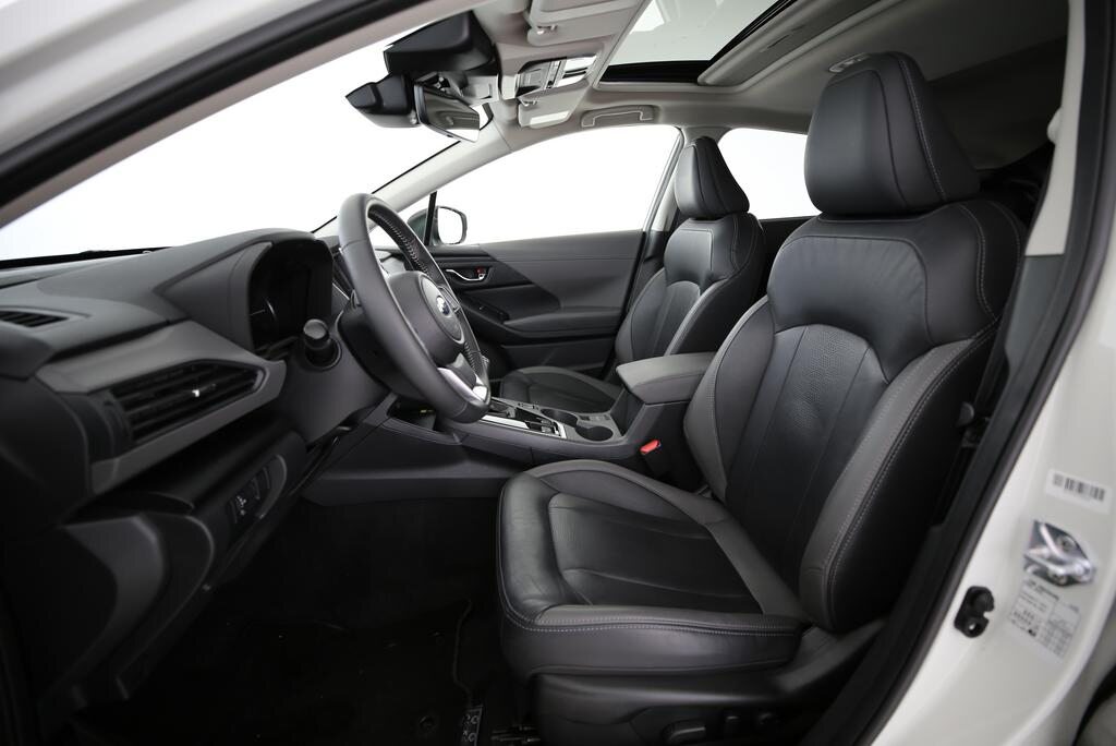 SUBARU Crosstrek 2.0i e-Boxer Luxury, Hybride Léger Essence/Électricité, Occasion / Utilisé, Automatique - 4