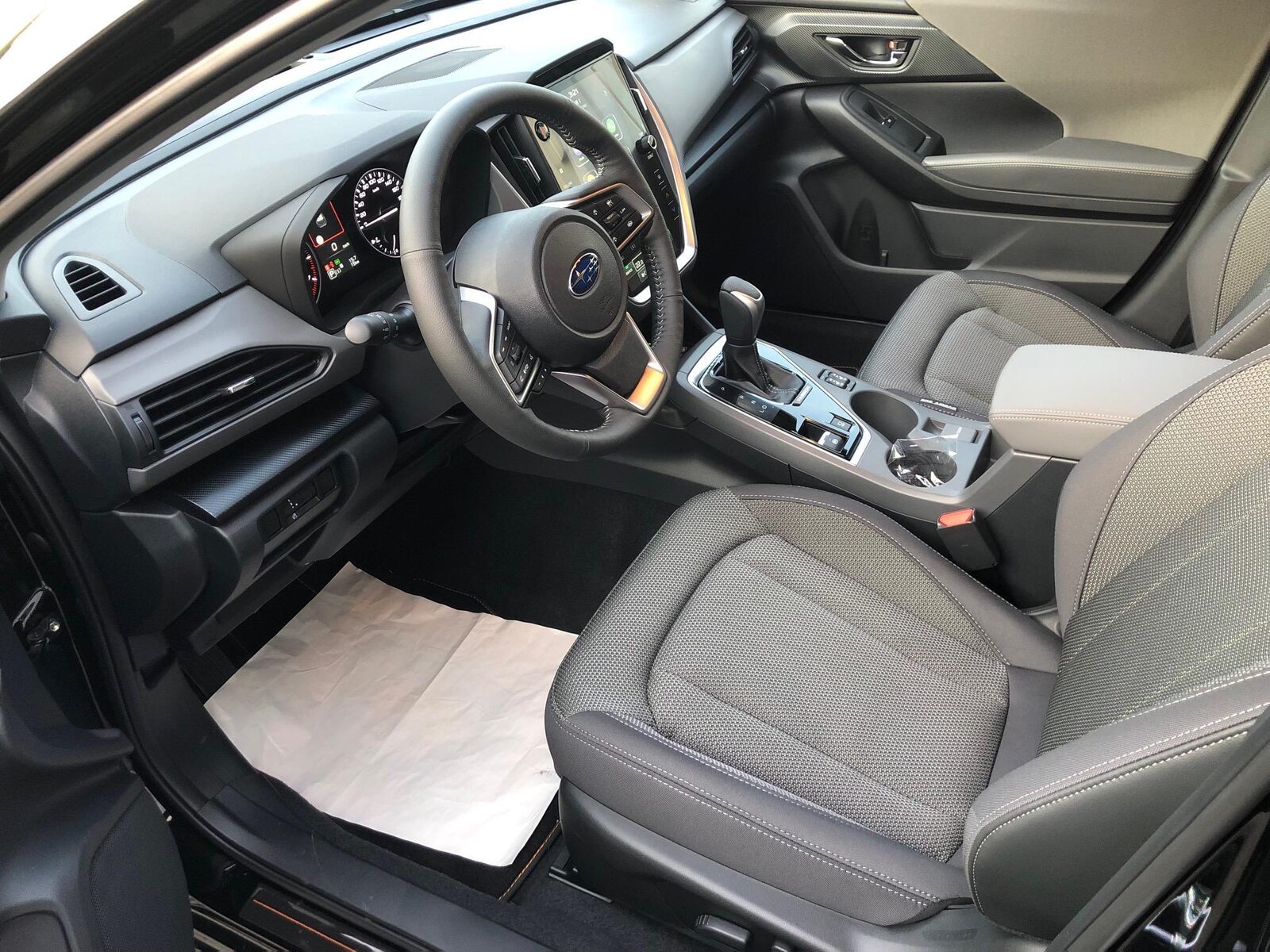 SUBARU Crosstrek 2.0i e-Boxer Passion, Hybride Léger Essence/Électricité, Occasion / Utilisé, Automatique - 4