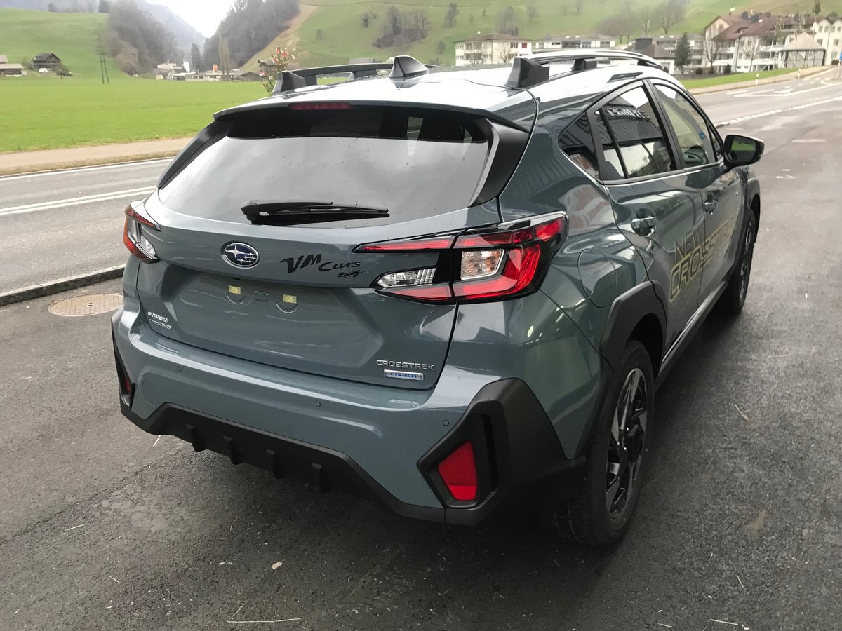 SUBARU Crosstrek 2.0 e-Boxer Swiss Plus AWD Lineartronic, Full-Hybrid Petrol/Electric, Ex-demonstrator, Automatic - 3