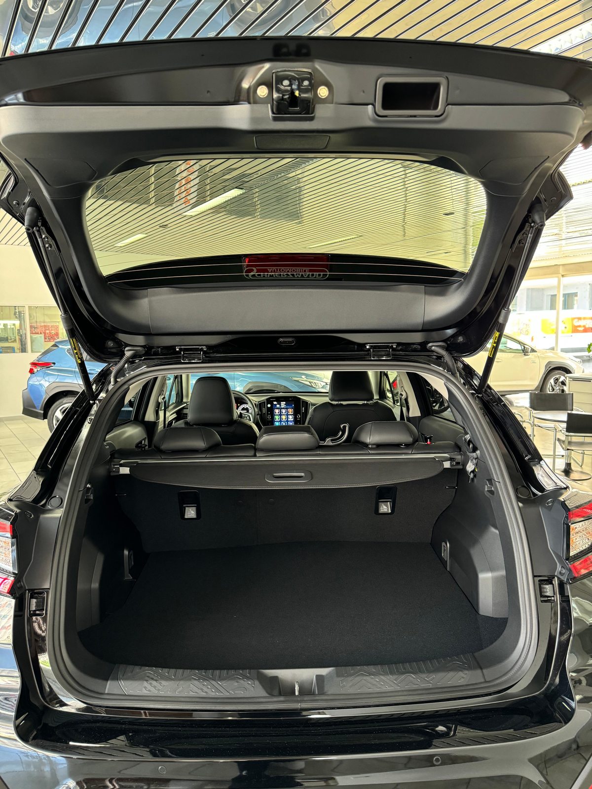 SUBARU Crosstrek 2.0i e-Boxer Luxury, Hybride Léger Essence/Électricité, Voiture de démonstration, Automatique - 5
