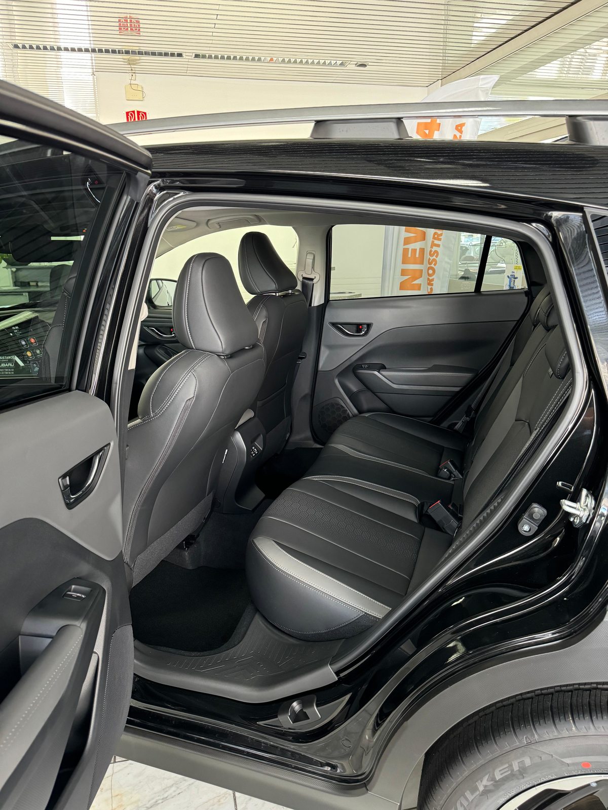 SUBARU Crosstrek 2.0i e-Boxer Luxury, Hybride Léger Essence/Électricité, Voiture de démonstration, Automatique - 7