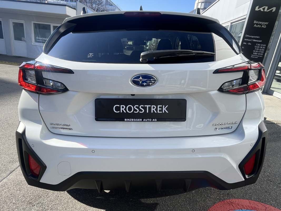 SUBARU Crosstrek 2.0i e-Boxer Luxury, Mild-Hybrid Petrol/Electric, Ex-demonstrator, Automatic - 4