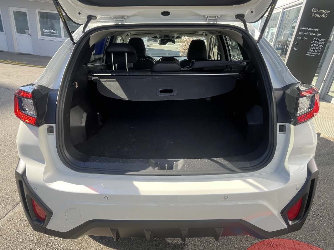 SUBARU Crosstrek 2.0i e-Boxer Luxury, Mild-Hybrid Petrol/Electric, Ex-demonstrator, Automatic - 5