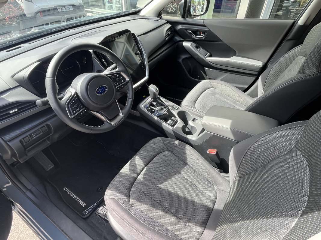 SUBARU Crosstrek 2.0i e-Boxer Swiss Plus, Mild-Hybrid Petrol/Electric, Ex-demonstrator, Automatic - 3