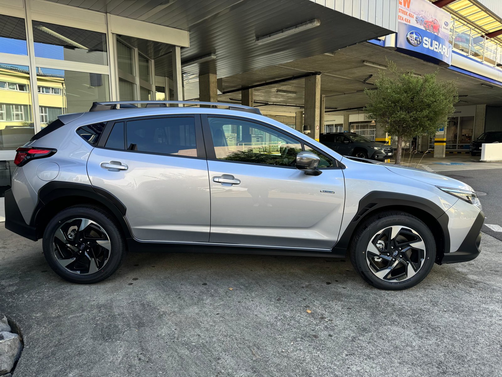 SUBARU Crosstrek 2.0i e-Boxer Swiss Plus, Hybride Leggero Benzina/Elettrica, Auto dimostrativa, Automatico - 3