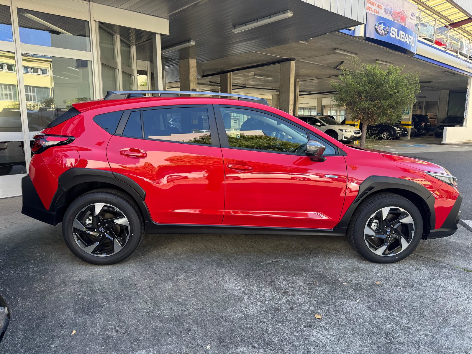 SUBARU Crosstrek 2.0i e-Boxer Swiss Plus, Mild-Hybrid Benzin/Elektro, Vorführwagen, Automat - 3