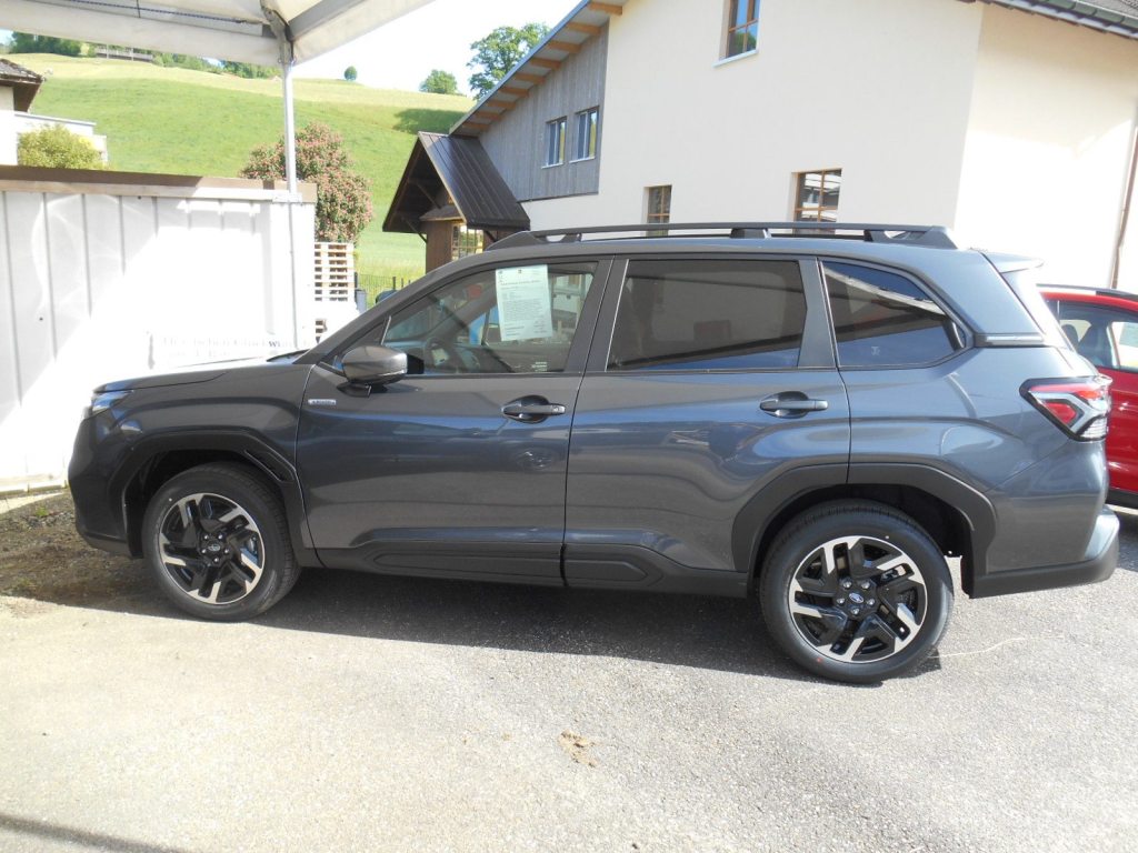 SUBARU FORESTER 2.0i S-Plus Aut., Hybride Leggero Benzina/Elettrica, Auto a km zero, Automatico - 2