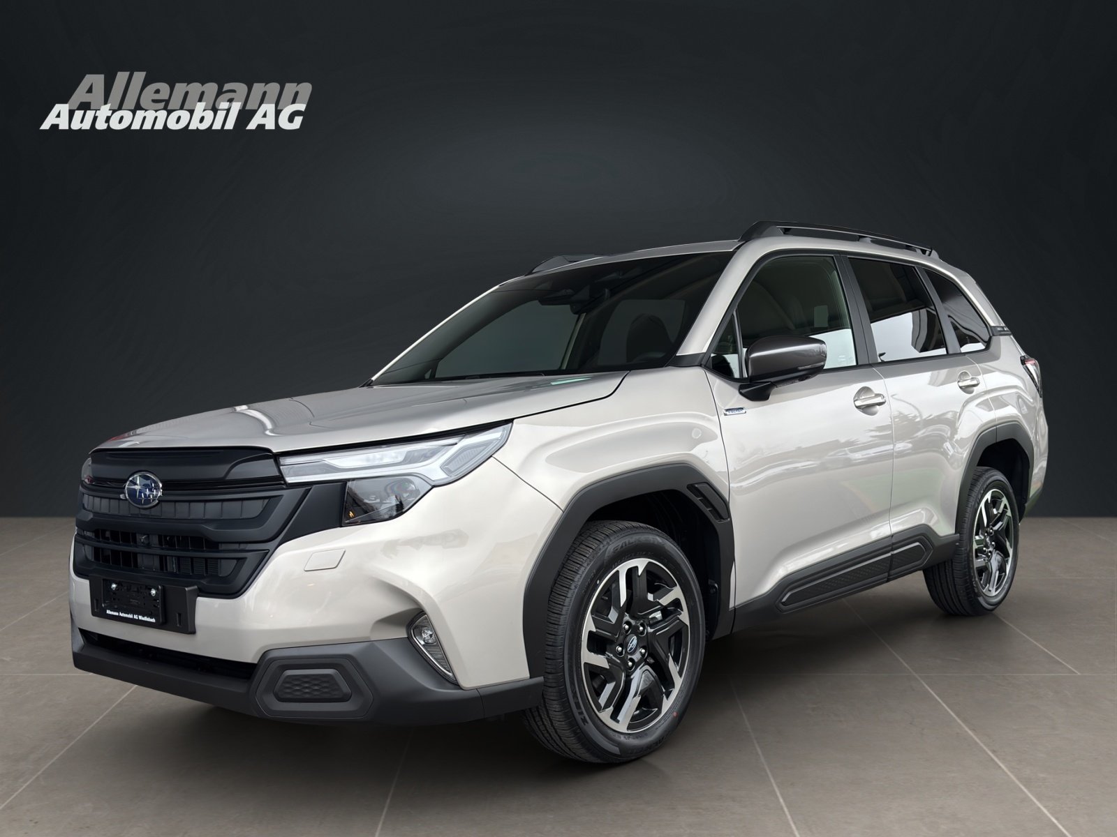 SUBARU Forester Station 2.0i e-Boxer Swiss Plus