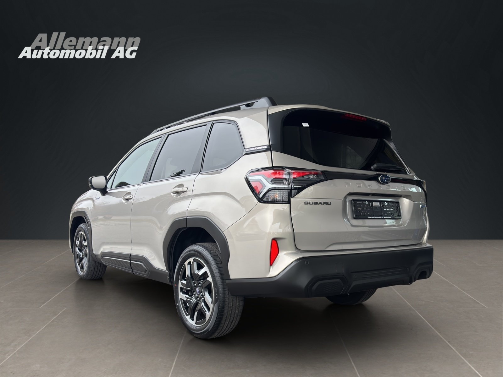 SUBARU Forester Station 2.0i e-Boxer Swiss Plus, Hybride Leggero Benzina/Elettrica, Auto nuove, Automatico - 3