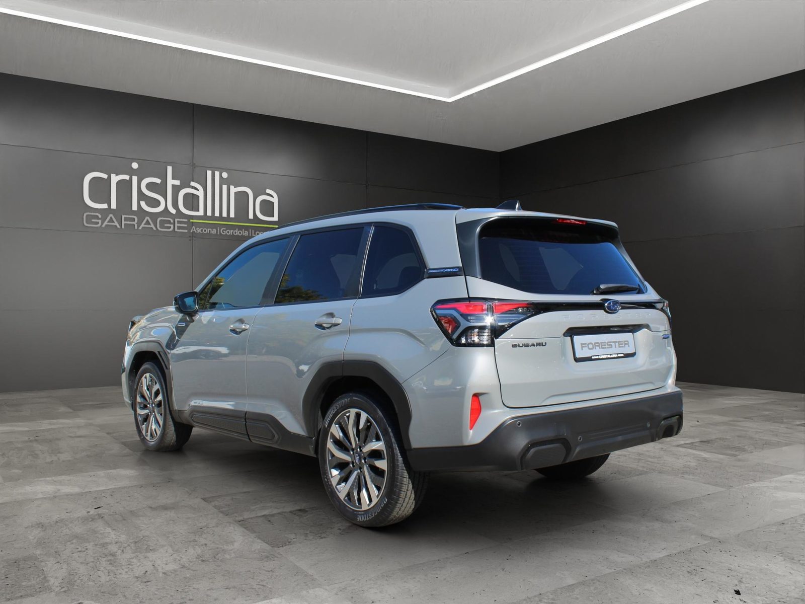 SUBARU Forester Station 2.0i e-Boxer Luxury, Hybride Léger Essence/Électricité, Voiture nouvelle, Automatique - 3