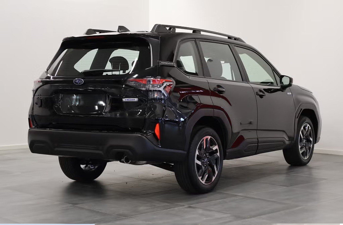 SUBARU Forester 2.0i e-Boxer Advantage Lineartronic, Full-Hybrid Petrol/Electric, New car, Automatic - 3