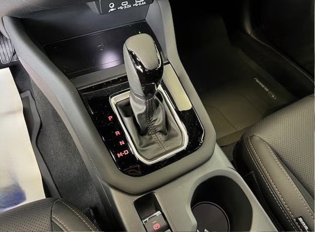 SUBARU Forester 2.0i e-Boxer Luxury Lineartronic, Full-Hybrid Petrol/Electric, New car, Automatic - 5