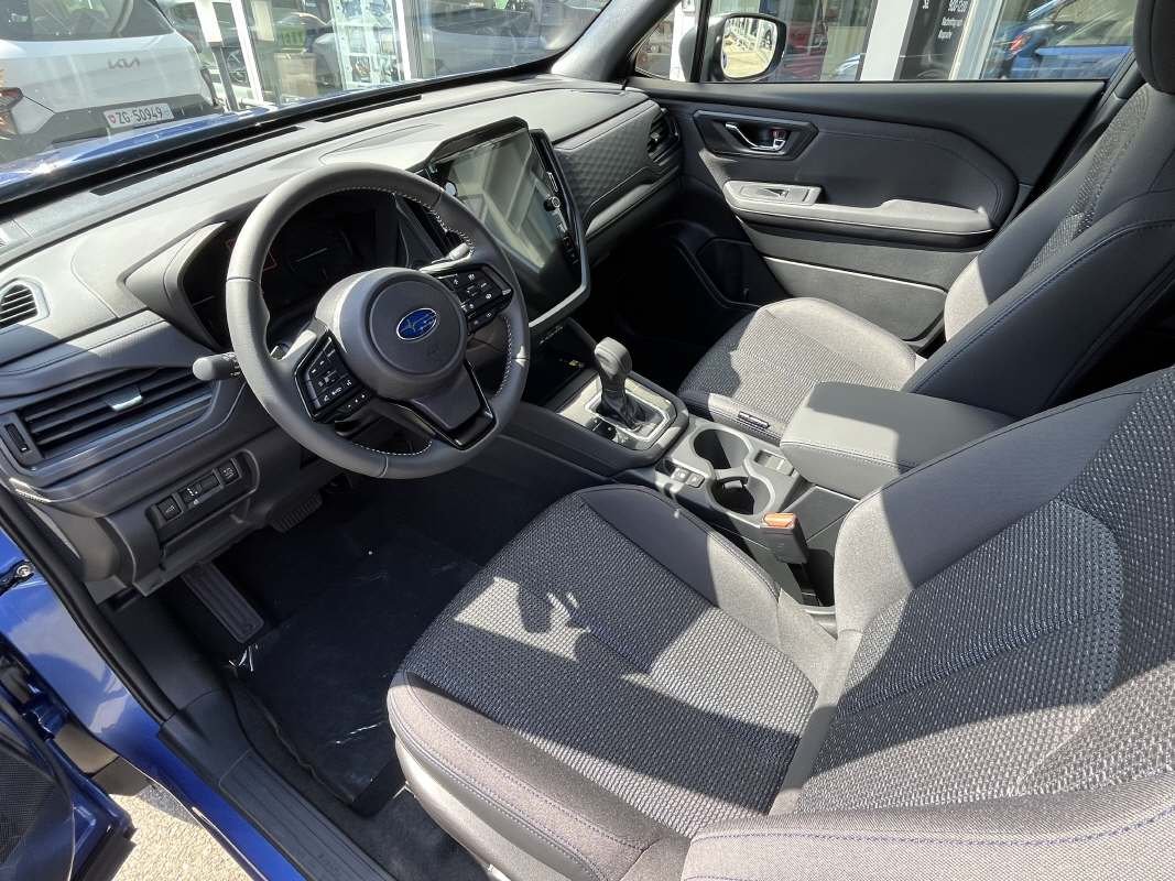 SUBARU Forester Station 2.0i e-Boxer Swiss Plus, Hybride Leggero Benzina/Elettrica, Auto nuove, Automatico - 3