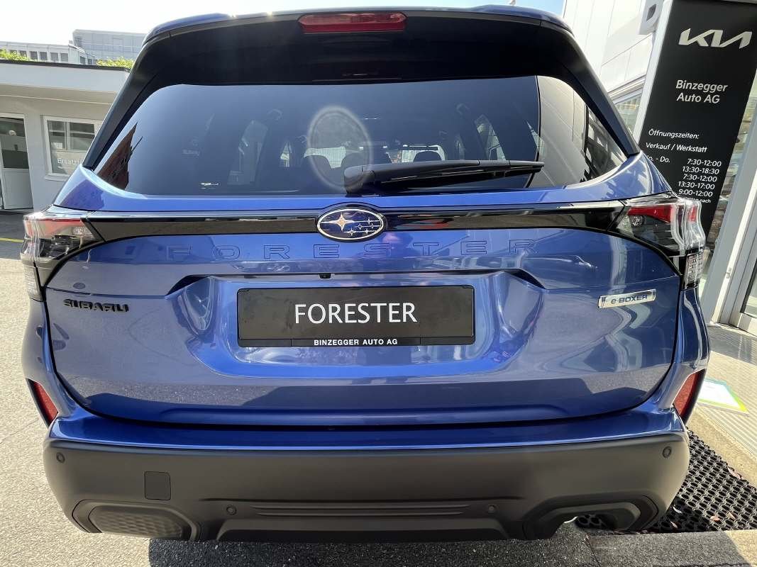 SUBARU Forester Station 2.0i e-Boxer Swiss Plus, Hybride Leggero Benzina/Elettrica, Auto nuove, Automatico - 4
