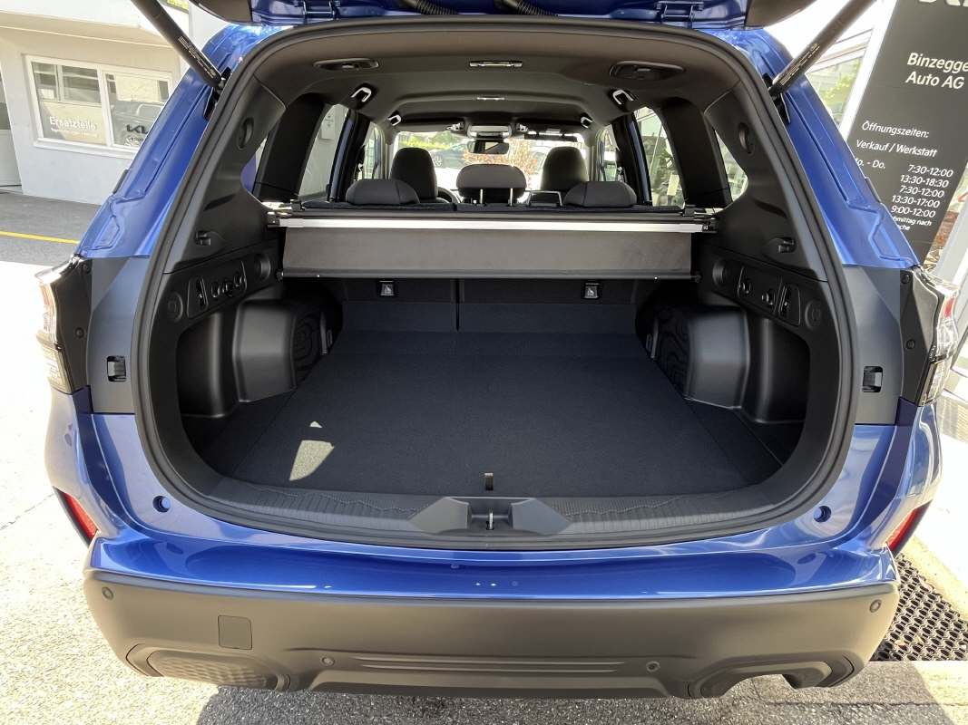 SUBARU Forester Station 2.0i e-Boxer Swiss Plus, Hybride Leggero Benzina/Elettrica, Auto nuove, Automatico - 5
