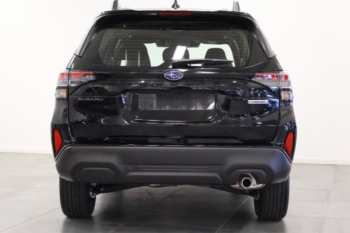 SUBARU Forester 2.0i e-Boxer Advantage Lineartronic, Hybride Integrale Benzina/Elettrica, Auto nuove, Automatico - 2