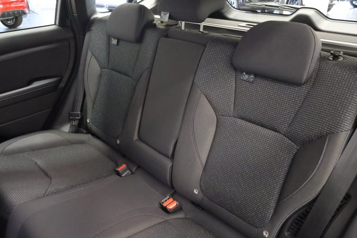 SUBARU Forester 2.0i e-Boxer Advantage Lineartronic, Hybride Integrale Benzina/Elettrica, Auto nuove, Automatico - 7
