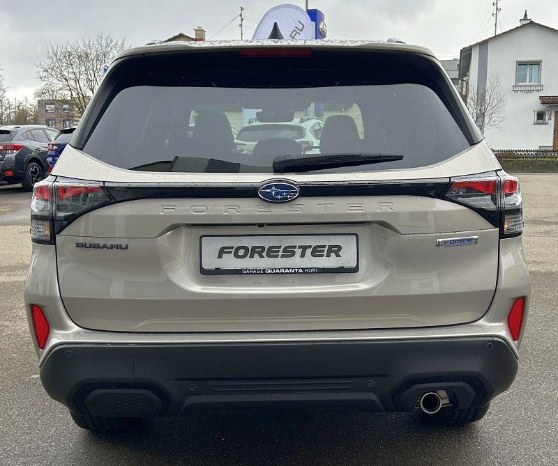 SUBARU Forester Station 2.0i e-Boxer Luxury, Hybride Integrale Benzina/Elettrica, Auto nuove, Automatico - 3