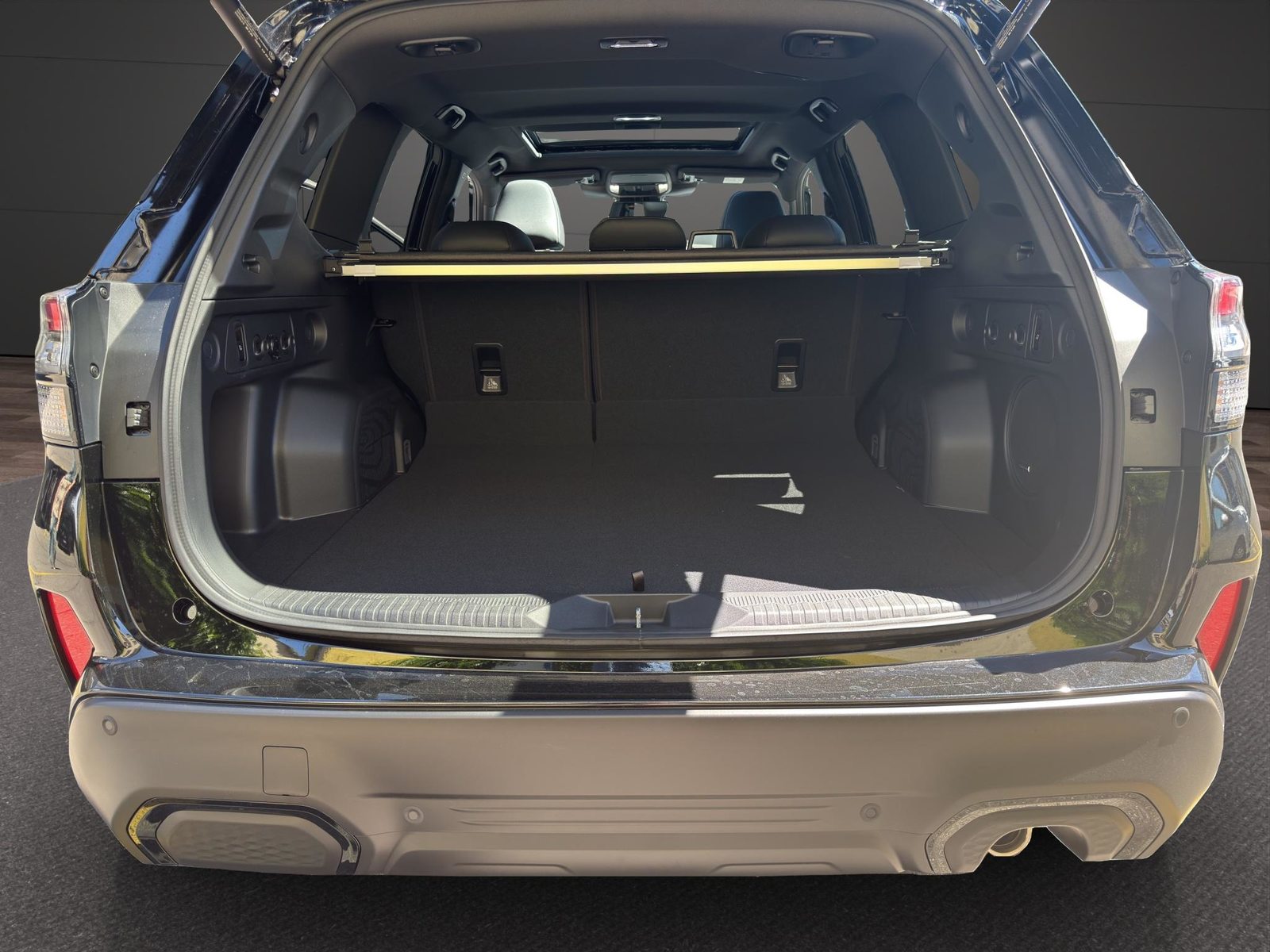 SUBARU Forester Station 2.0i e-Boxer Luxury, Hybride Leggero Benzina/Elettrica, Auto nuove, Automatico - 6