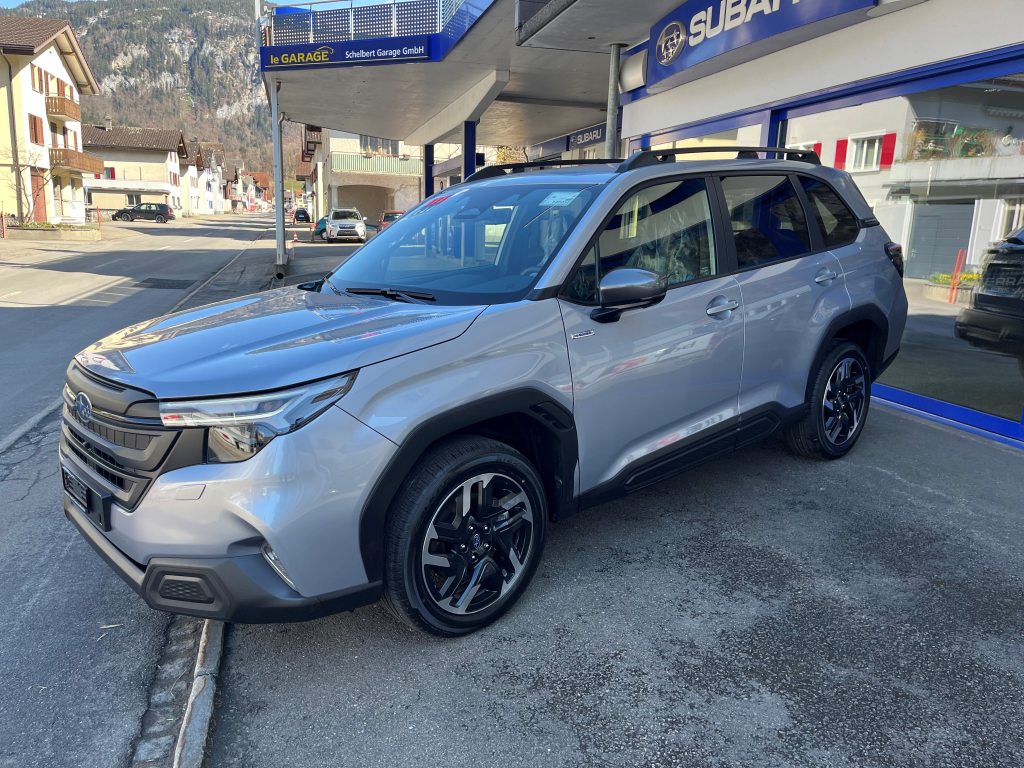 SUBARU FORESTER 2.0i e-Boxer Swiss Plus