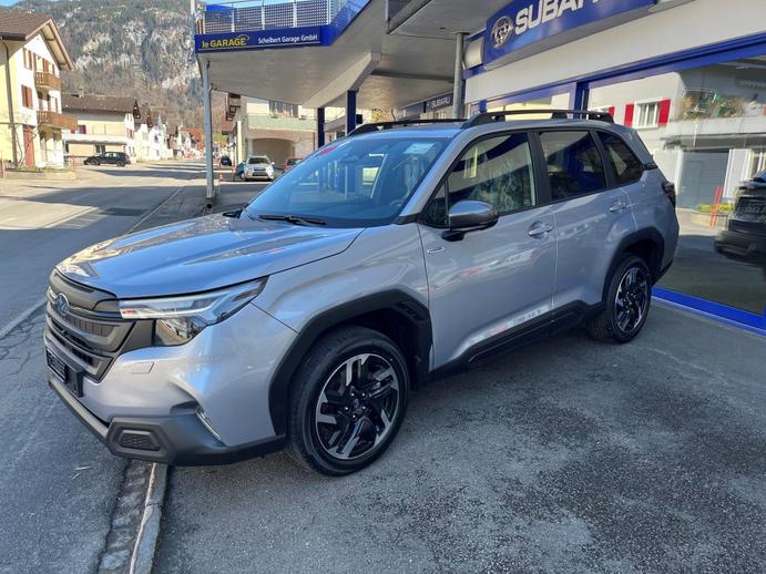 SUBARU FORESTER 2.0i e-Boxer Swiss Plus, Mild-Hybrid Petrol/Electric, New car, Automatic