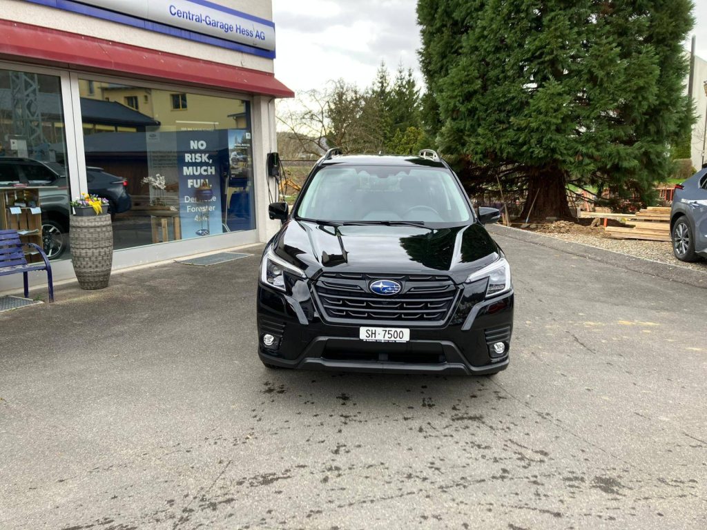 SUBARU FORESTER 2.0i e-Boxer Luxury, Hybride Léger Essence/Électricité, Occasion / Utilisé, Automatique - 2