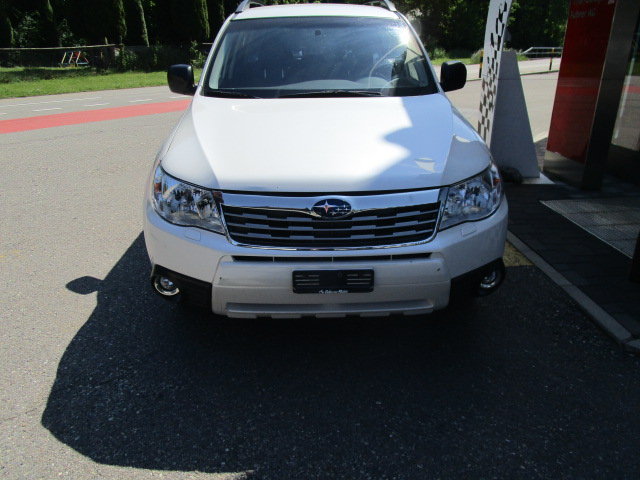 SUBARU Forester Station 2.0 X Swiss, Petrol, Second hand / Used, Automatic - 3