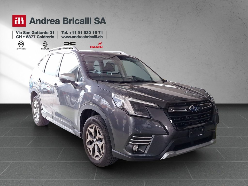 SUBARU Forester Station 2.0i e-Boxer Swiss Plus