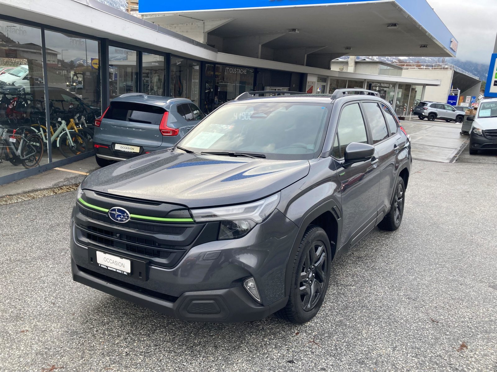 SUBARU Forester Station 2.0i e-Boxer Sport, Voll-Hybrid Benzin/Elektro, Occasion / Gebraucht, Automatik - 2