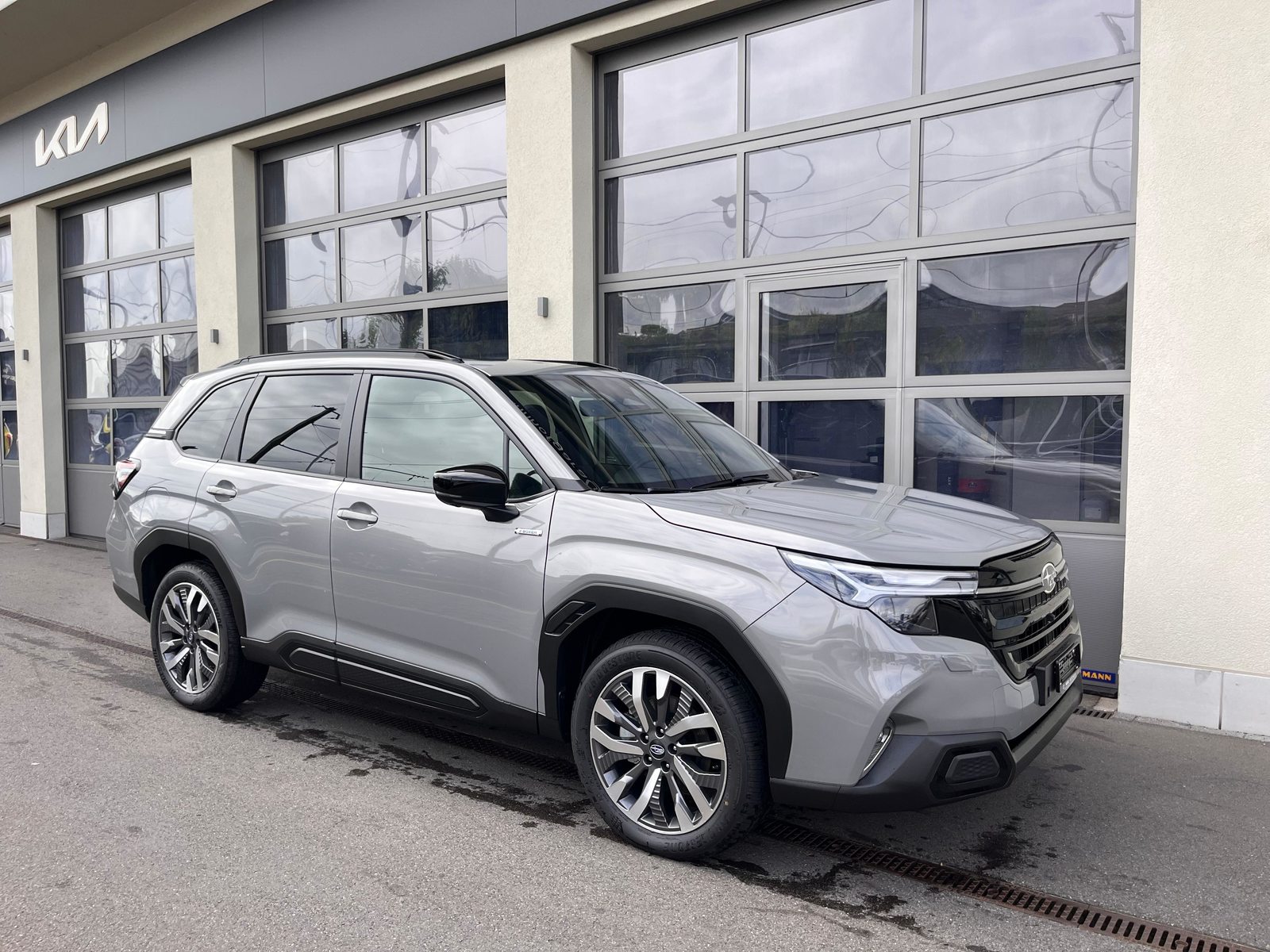 SUBARU Forester Station 2.0i e-Boxer Luxury, Hybride Intégral Essence/Électricité, Occasion / Utilisé, Automatique - 6