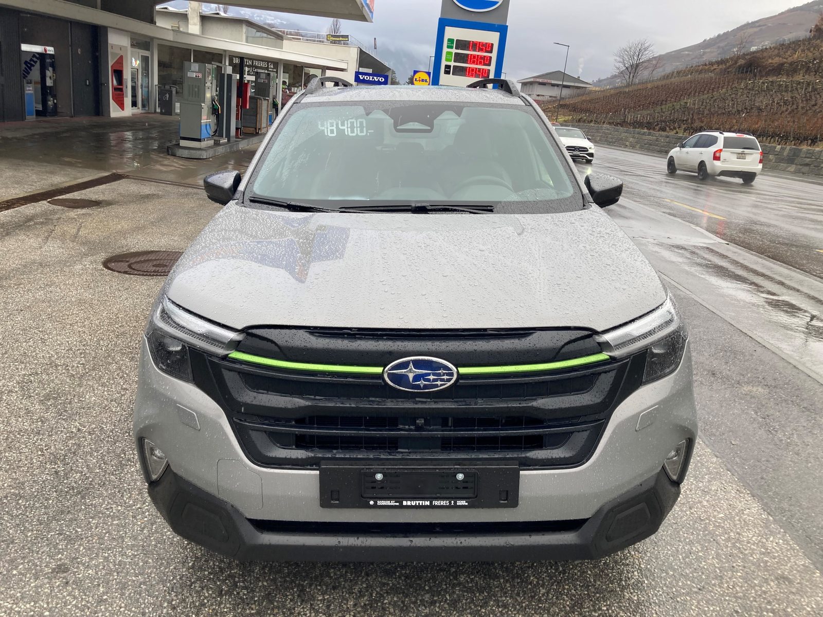 SUBARU Forester Station 2.0i e-Boxer Sport, Voll-Hybrid Benzin/Elektro, Occasion / Gebraucht, Automatik - 2