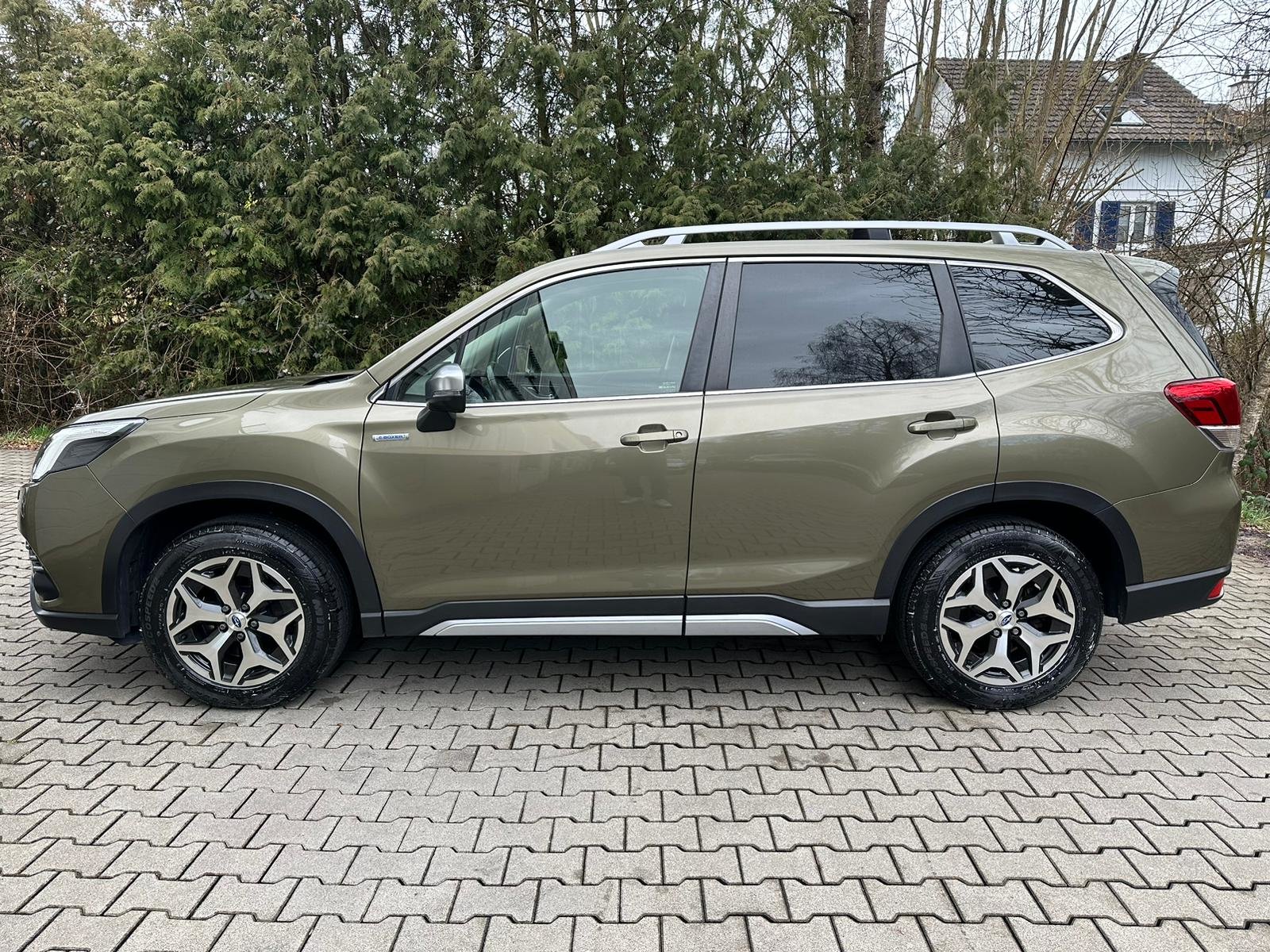 SUBARU Forester 2.0i e-Boxer Swiss Plus Lineartronic, Hybride Intégral Essence/Électricité, Occasion / Utilisé, Automatique - 2