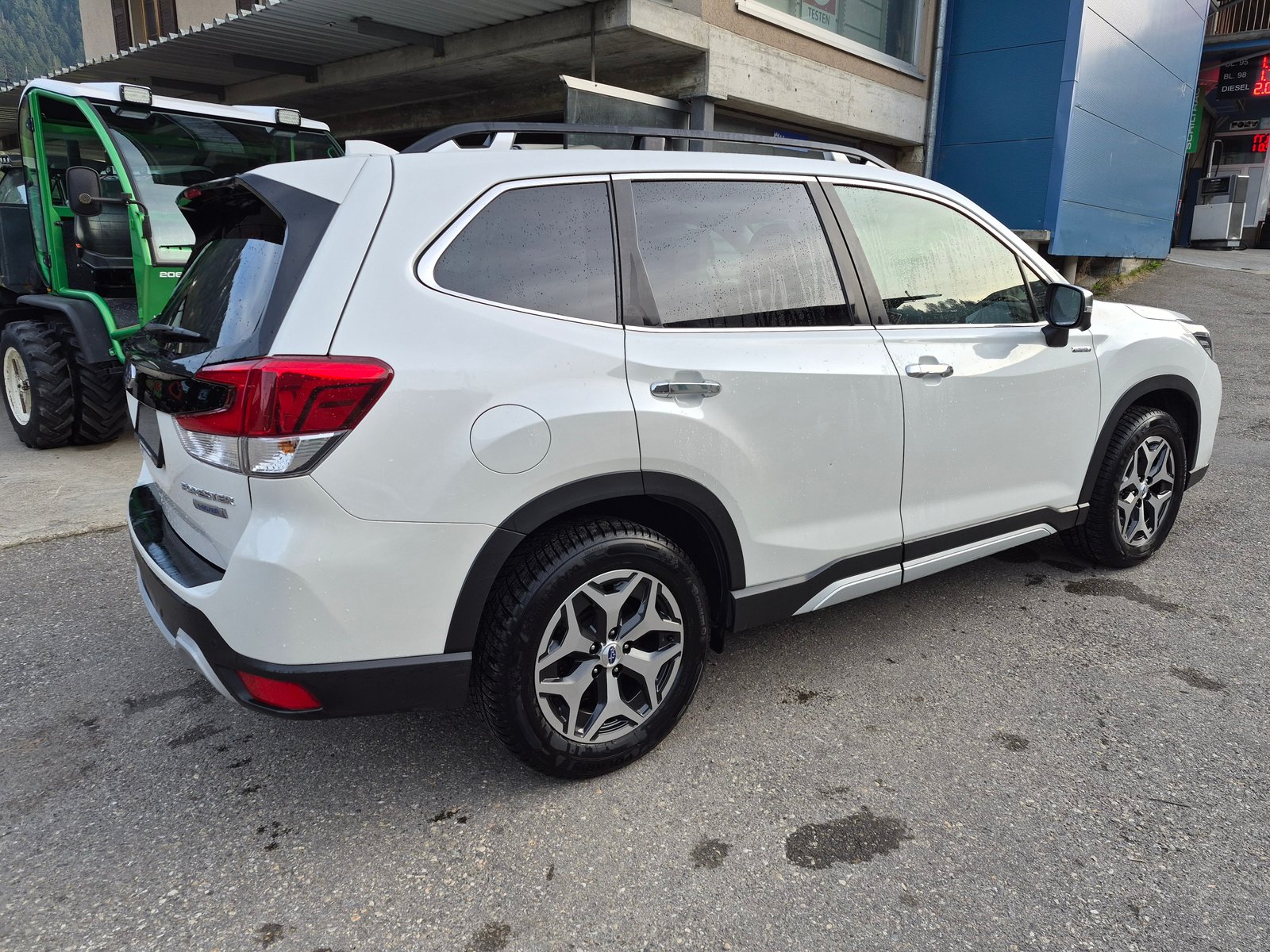 SUBARU Forester 2.0i e-Boxer Swiss Plus Lineartronic, Hybride Intégral Essence/Électricité, Occasion / Utilisé, Automatique - 5