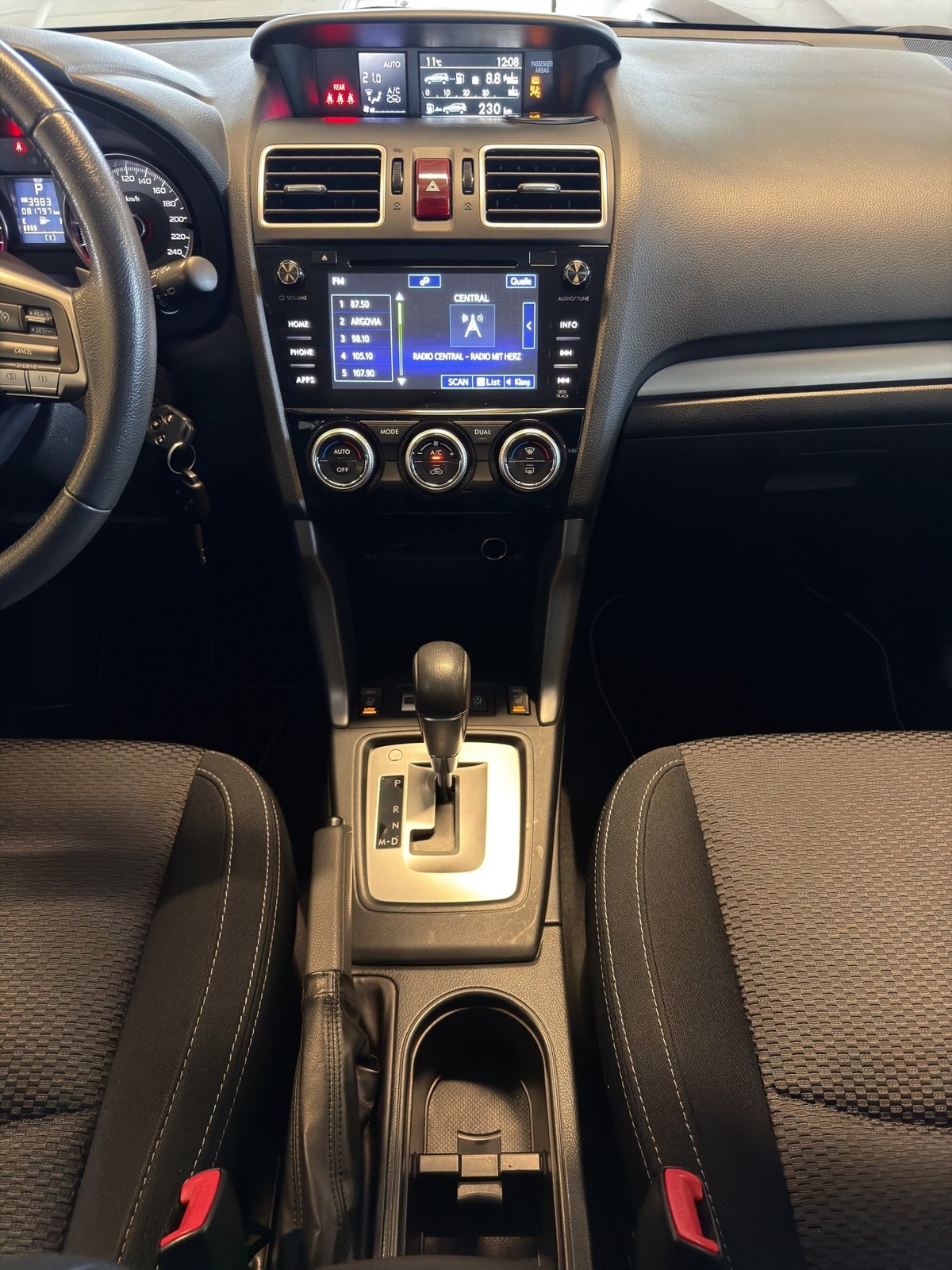 SUBARU Forester 2.0i Swiss Lineartronic*TOP ZUSTAND*NUR 8200, Benzina, Occasioni / Usate, Automatico - 7
