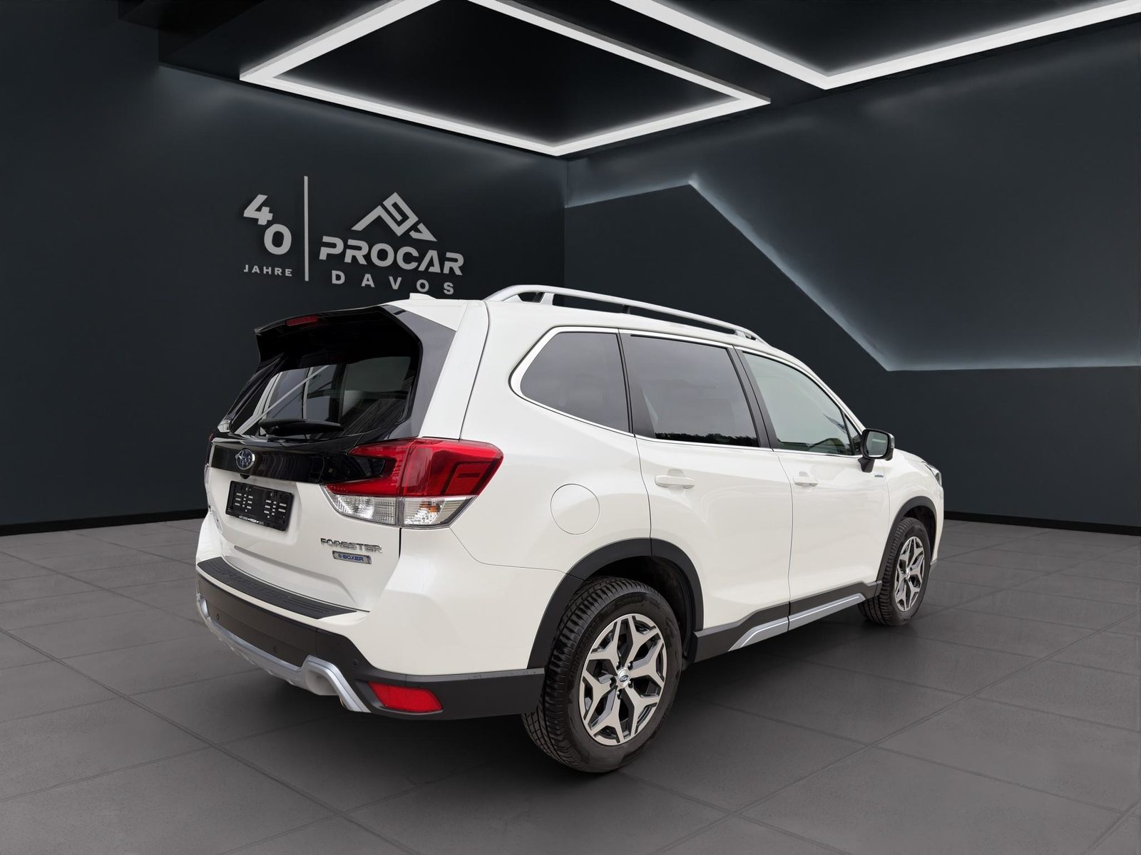 SUBARU Forester Station 2.0i e-Boxer Swiss Plus, Hybride Leggero Benzina/Elettrica, Occasioni / Usate, Automatico - 4