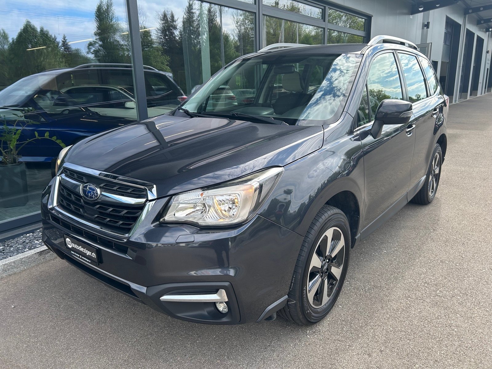 SUBARU Forester 2.0i Swiss, Petrol, Second hand / Used, Manual - 4