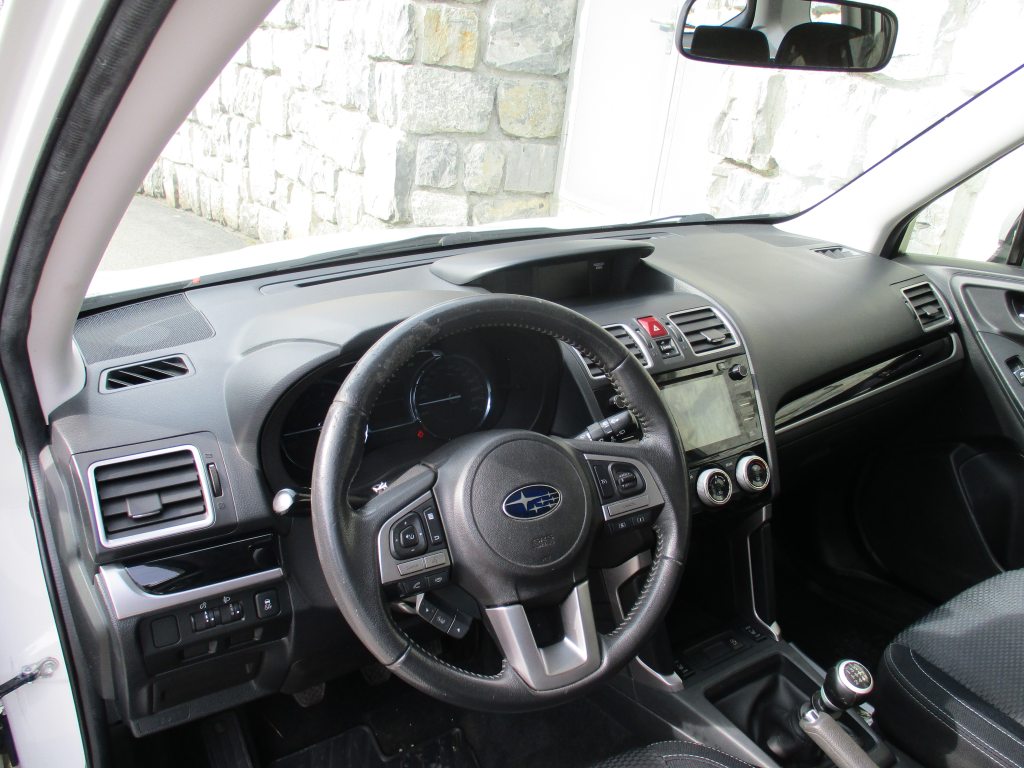 SUBARU FORESTER 2.0 Swiss, Benzina, Occasioni / Usate, Manuale - 4