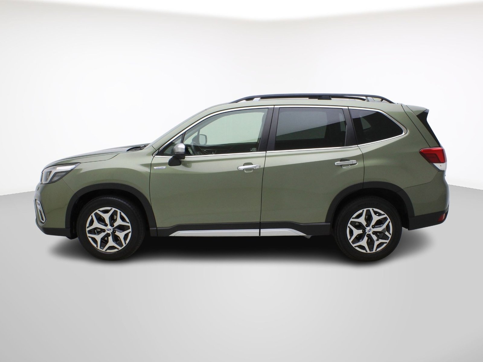 SUBARU Forester Station 2.0i e-Boxer Swiss Plus, Mild-Hybrid Benzin/Elektro, Occasion / Gebraucht, Automatik - 3