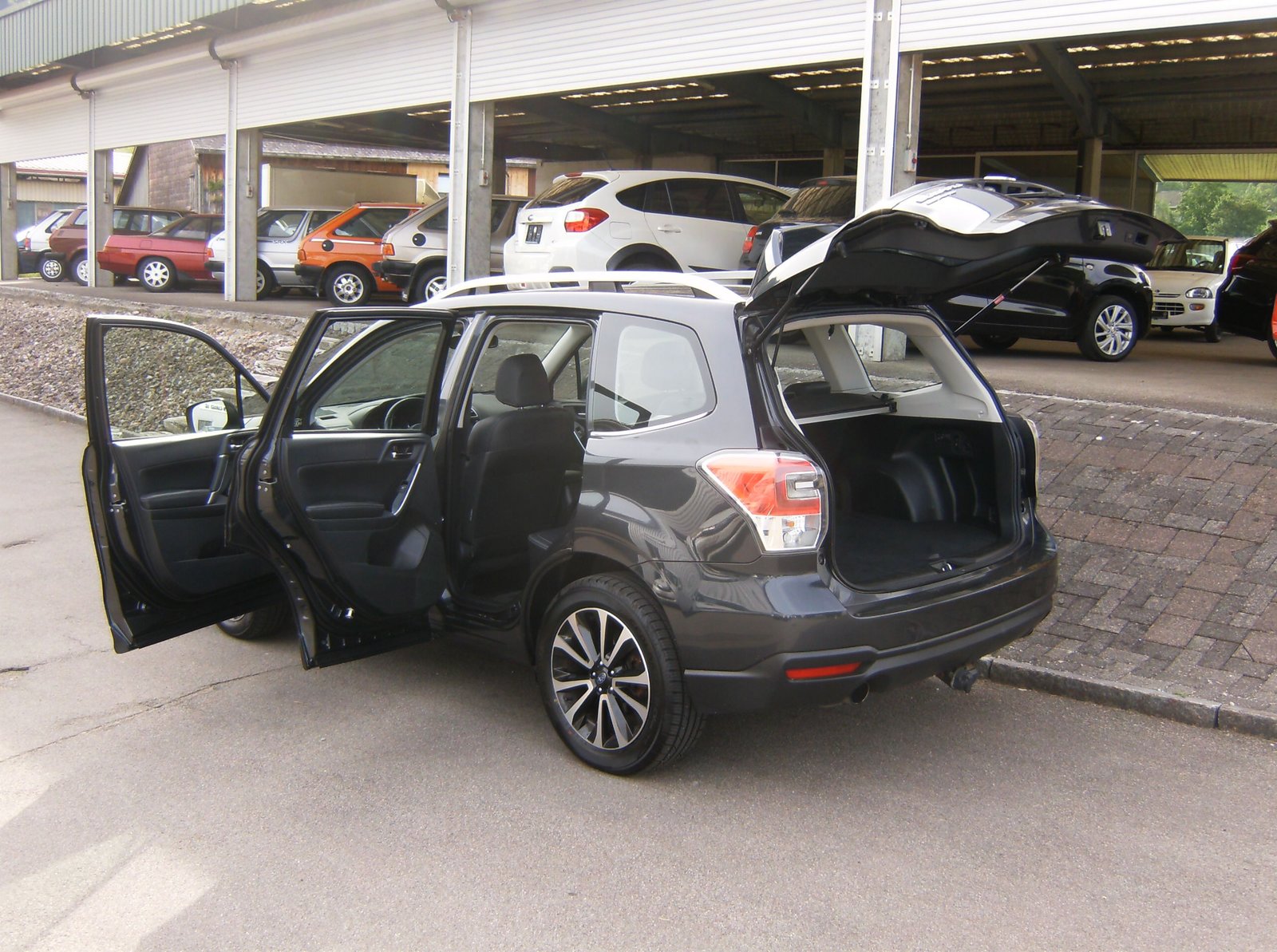SUBARU Forester 2.0XT Sport Lineartronic, Benzin, Occasion / Gebraucht, Automatik - 5