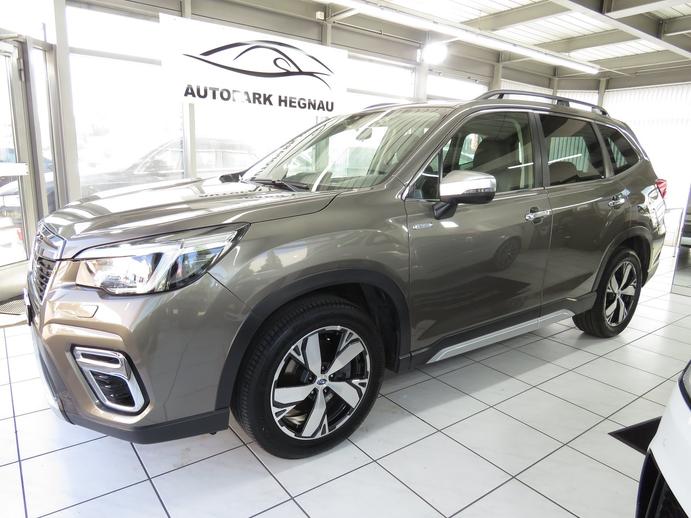 SUBARU Forester 2.0i e-Boxer Luxury Lineartronic, Hybride Intégral Essence/Électricité, Occasion / Utilisé, Automatique