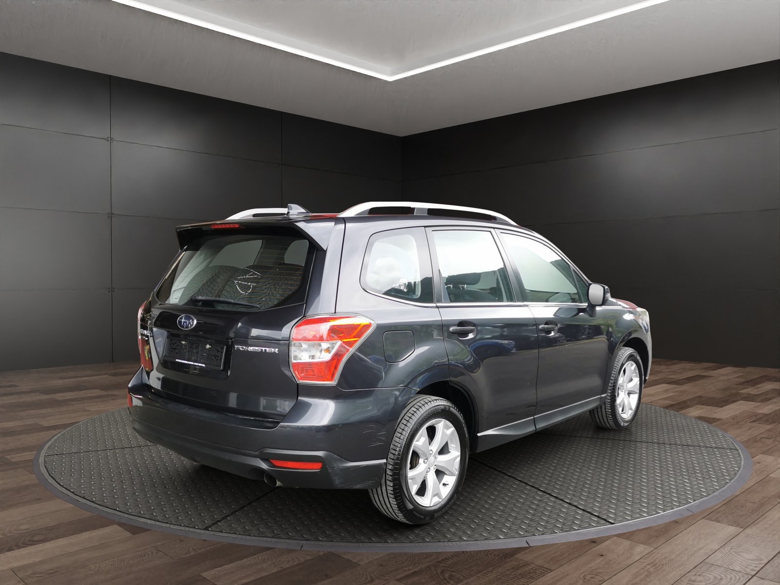 SUBARU Forester 2.0i Swiss, Essence, Occasion / Utilisé, Manuelle - 6