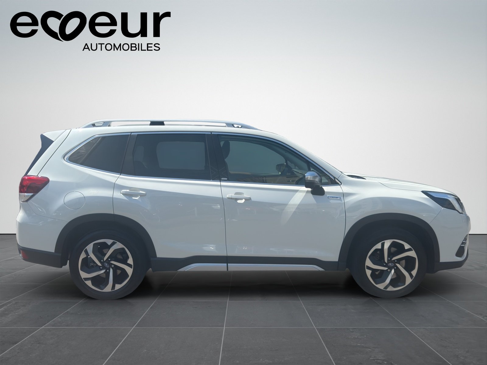 SUBARU Forester Station 2.0i e-Boxer Luxury, Hybride Leggero Benzina/Elettrica, Occasioni / Usate, Automatico - 7