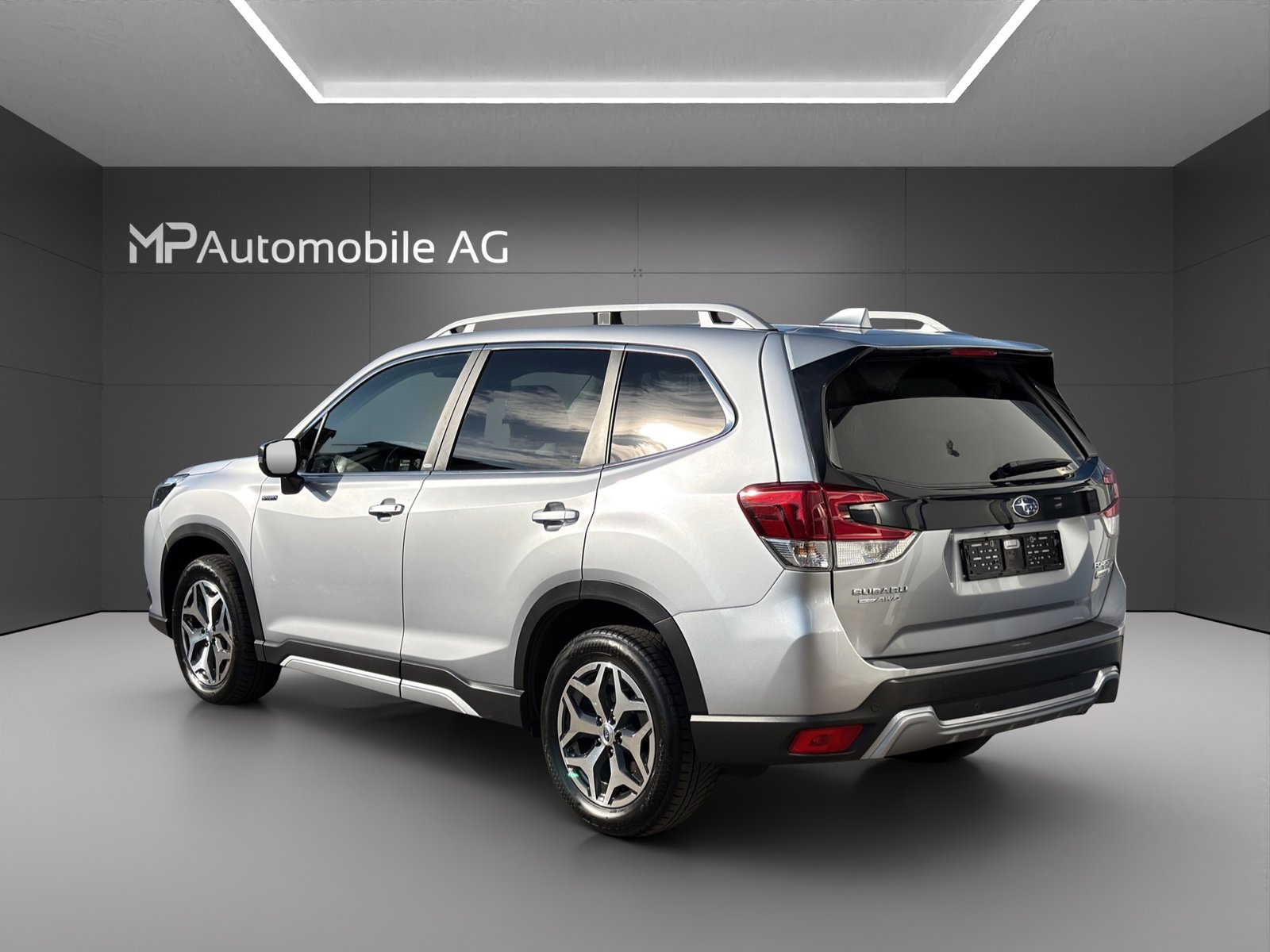 SUBARU Forester 2.0i e-Boxer Advantage Lineartronic, Hybride Integrale Benzina/Elettrica, Occasioni / Usate, Automatico - 5