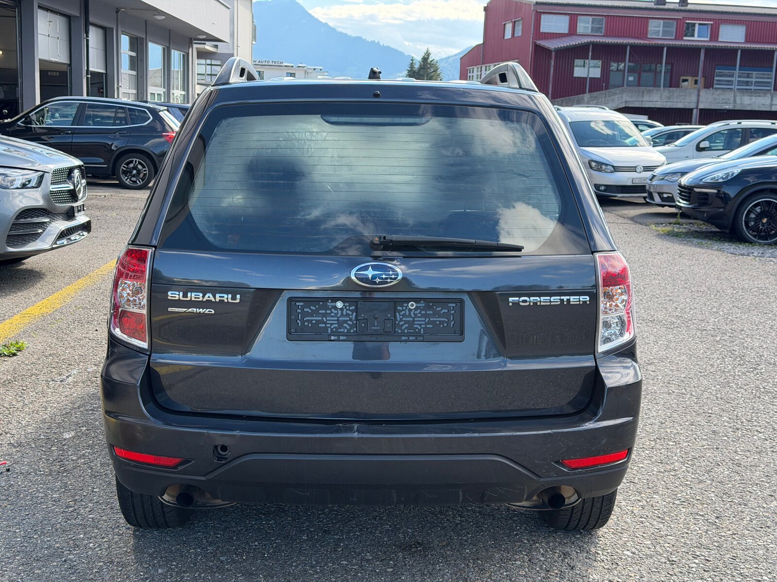SUBARU Forester 2.0X Advantage Automatic, Petrol, Second hand / Used, Automatic - 6
