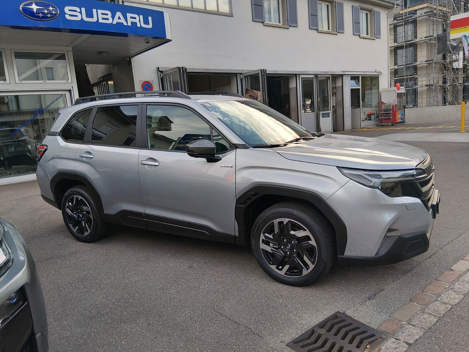 SUBARU Forester Station 2.0i e-Boxer Swiss Plus, Hybride Leggero Benzina/Elettrica, Occasioni / Usate, Automatico - 3