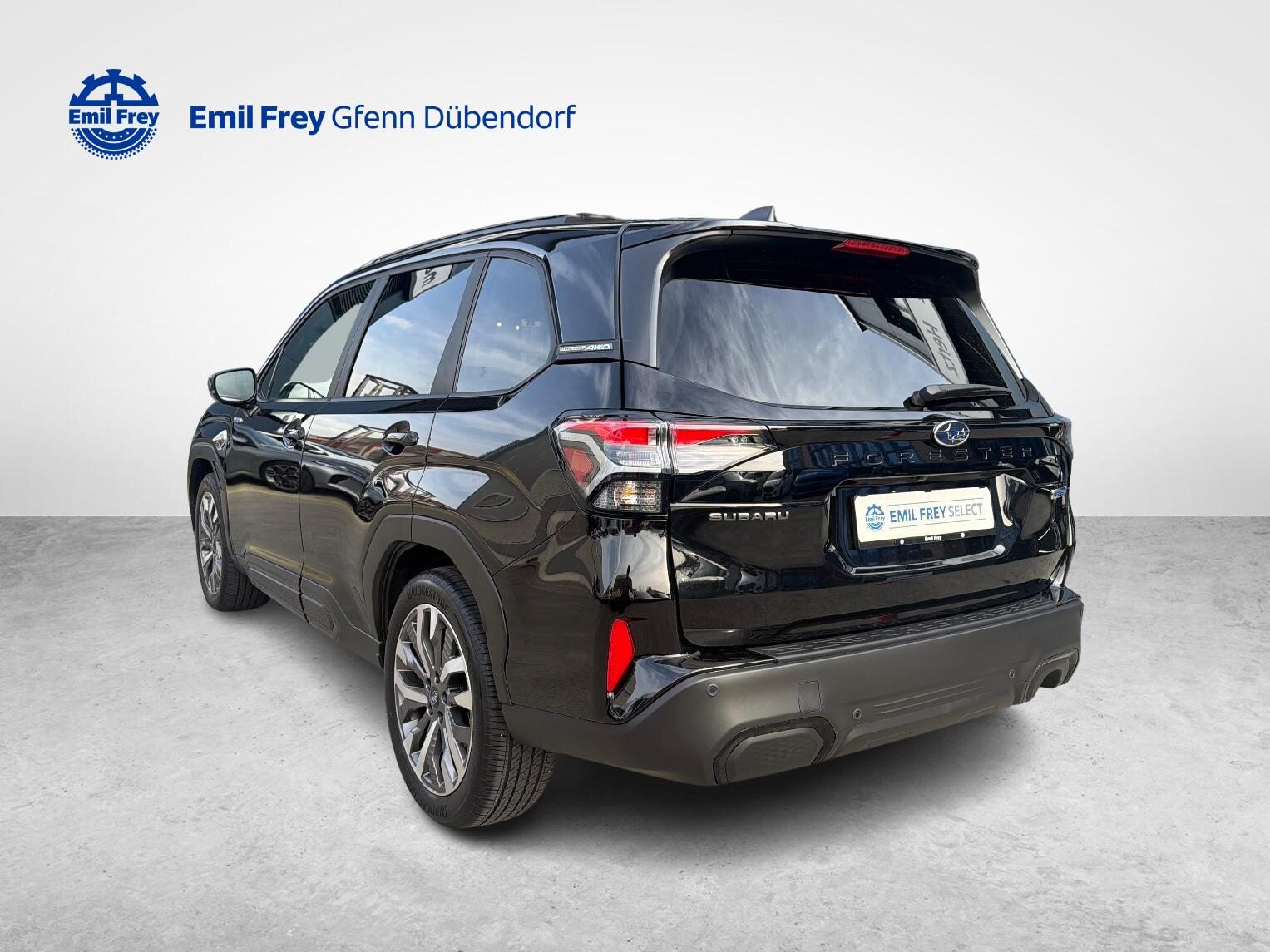 SUBARU Forester Station 2.0i e-Boxer Luxury, Mild-Hybrid Benzin/Elektro, Occasion / Gebraucht, Automatik - 3